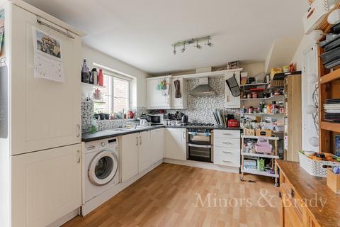 4 bedroom end of terrace house for sale - Attoe Walk, Norwich
