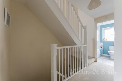 4 bedroom end of terrace house for sale - Attoe Walk, Norwich
