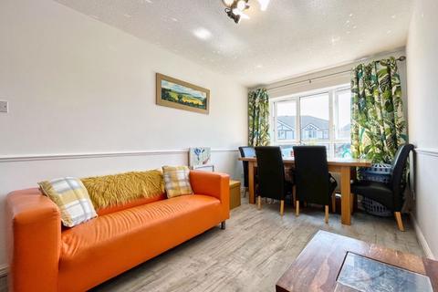 3 bedroom semi-detached house for sale - 16 Maes Yr Ysgol, Kenfig Hill, Bridgend, CF33 6DQ