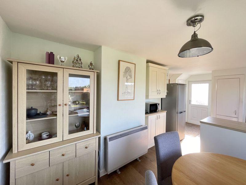 Kitchen / Dining...