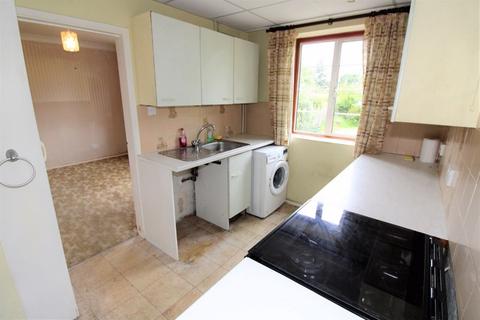 72 Alington Grove, Wallington, SM6 9NG