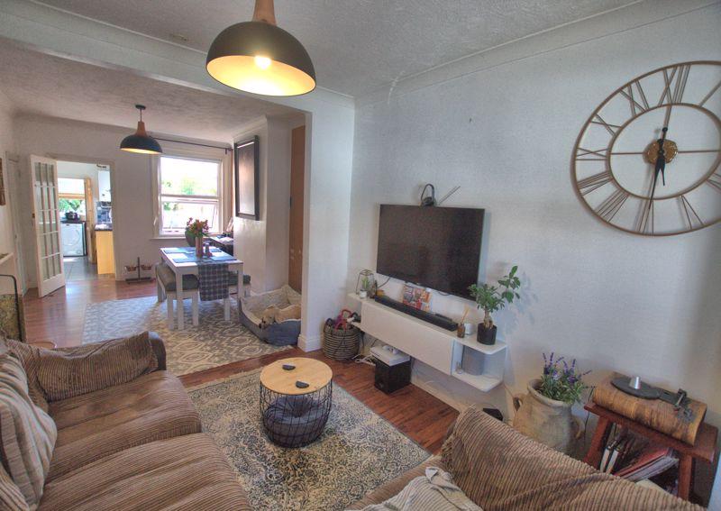 Gordon Road, Fareham PO16 2 bed terraced house for sale £279,999