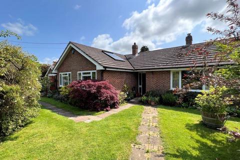 3 bedroom detached bungalow for sale, Bilsington