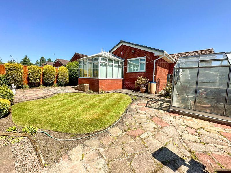 Clyde Avenue, Biddulph, ST8 7HD 2 bed detached bungalow for sale £265,000