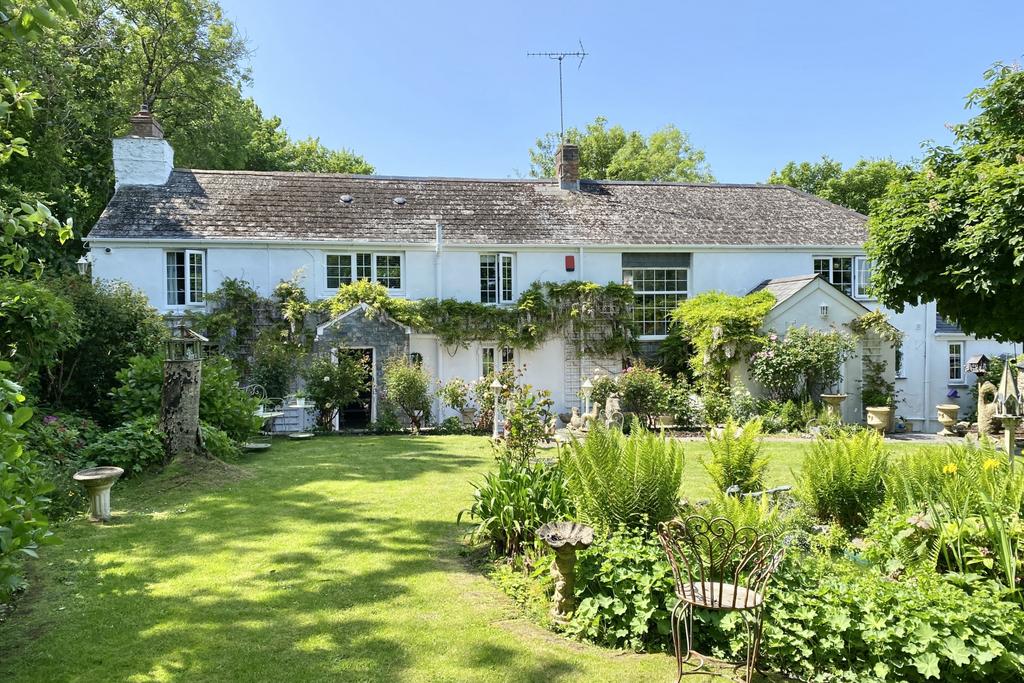 Trevenna House, St Mawgan, TR8 4 bed detached house for sale £1,000,000
