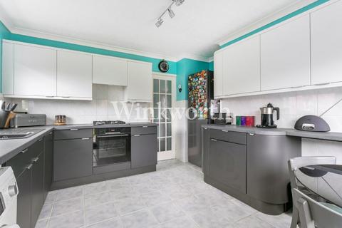 2 bedroom bungalow for sale - Mansfield Avenue, Barnet, EN4