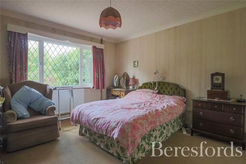 61 Feering Hill, Feering, Colchester, CO5 9PY