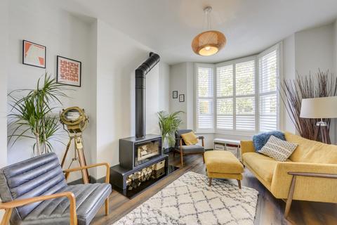 2 Beacon Road, London, SE13 6EH