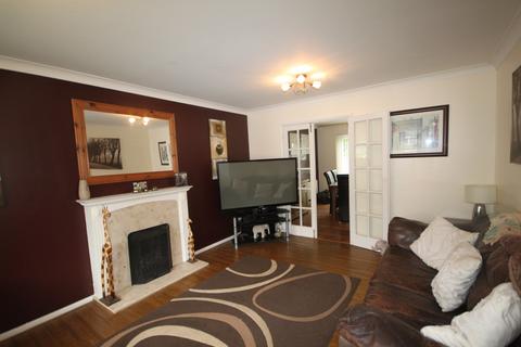 4 bedroom detached house to rent - Elgar Drive, Shefford, SG17