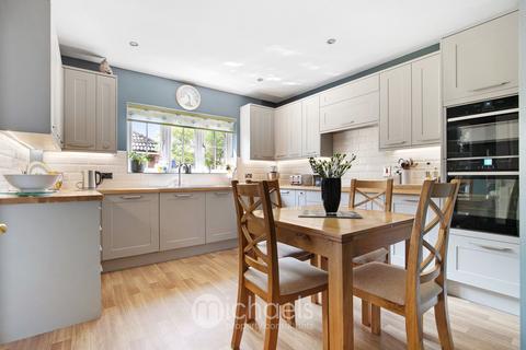 22 Osmond Close, Black Notley, Braintree, CM77 8FH