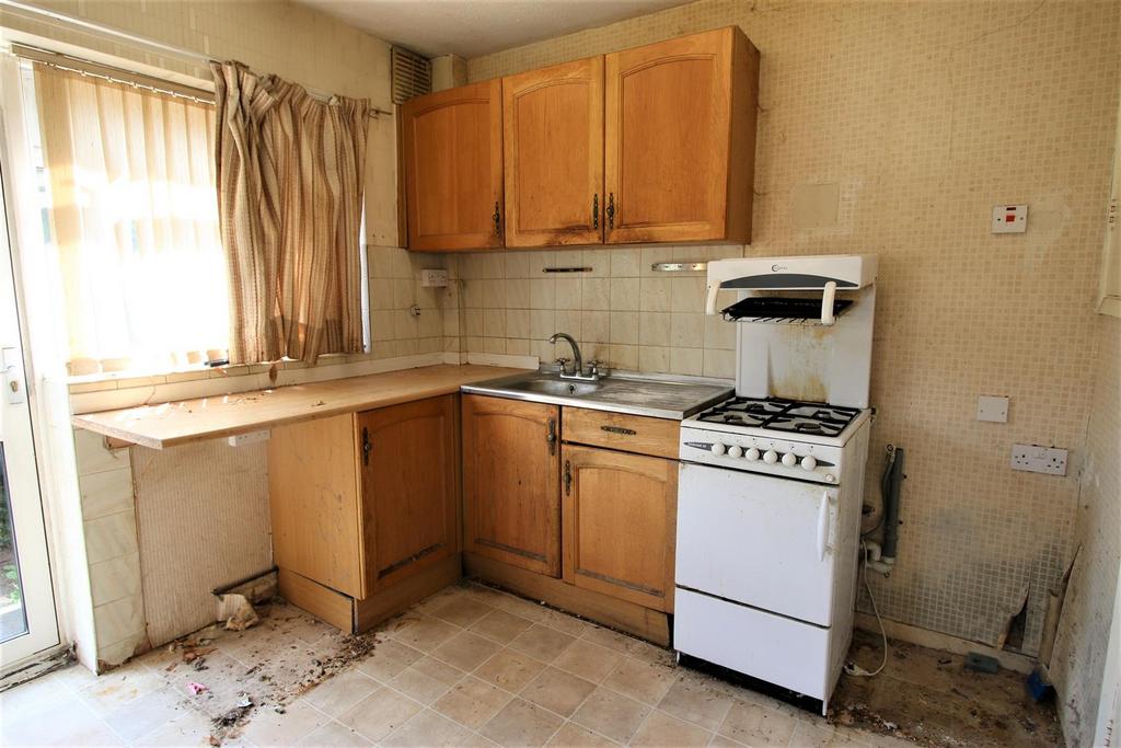 Kitchen1.jpg