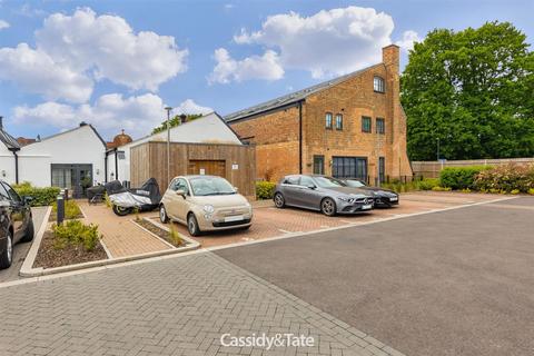 2 bedroom apartment for sale, Hansell Gardens, Sutton Road, St. Albans