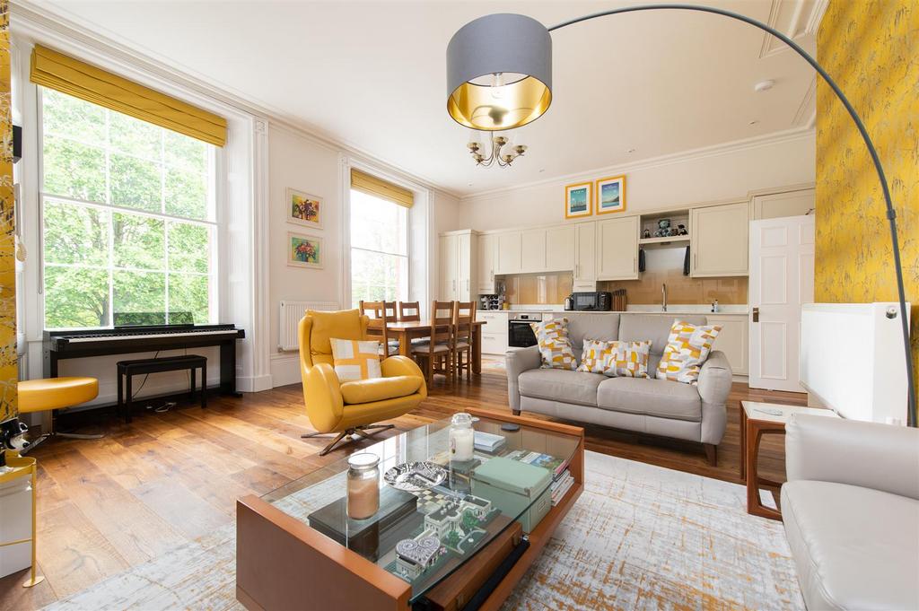 Compton Drive, Kingswinford 2 bed apartment for sale £290,000