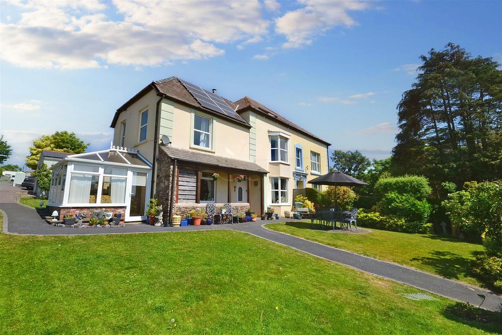 Crowhill, Haverfordwest 5 bed semidetached house for sale £400,000