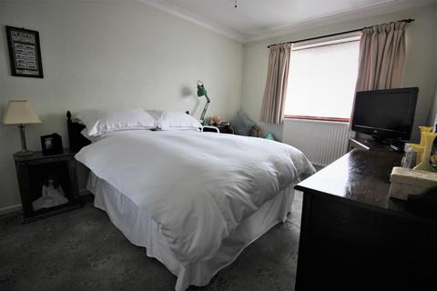 137 Panfield Road, London, SE2 9BY