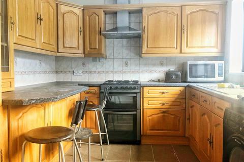 3 bedroom terraced house to rent - Ramsey Close - Refurbished - VIDEO TOUR!