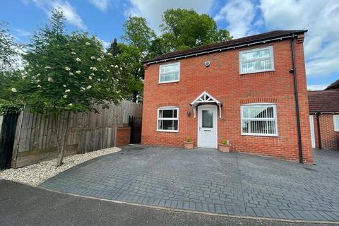 4 bedroom detached house to rent, Manor School View, Overseal, Swadlincote, DE12