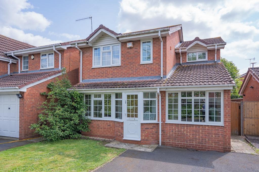 Lavender Walk, Evesham, WR11 3 bed detached house for sale £295,000