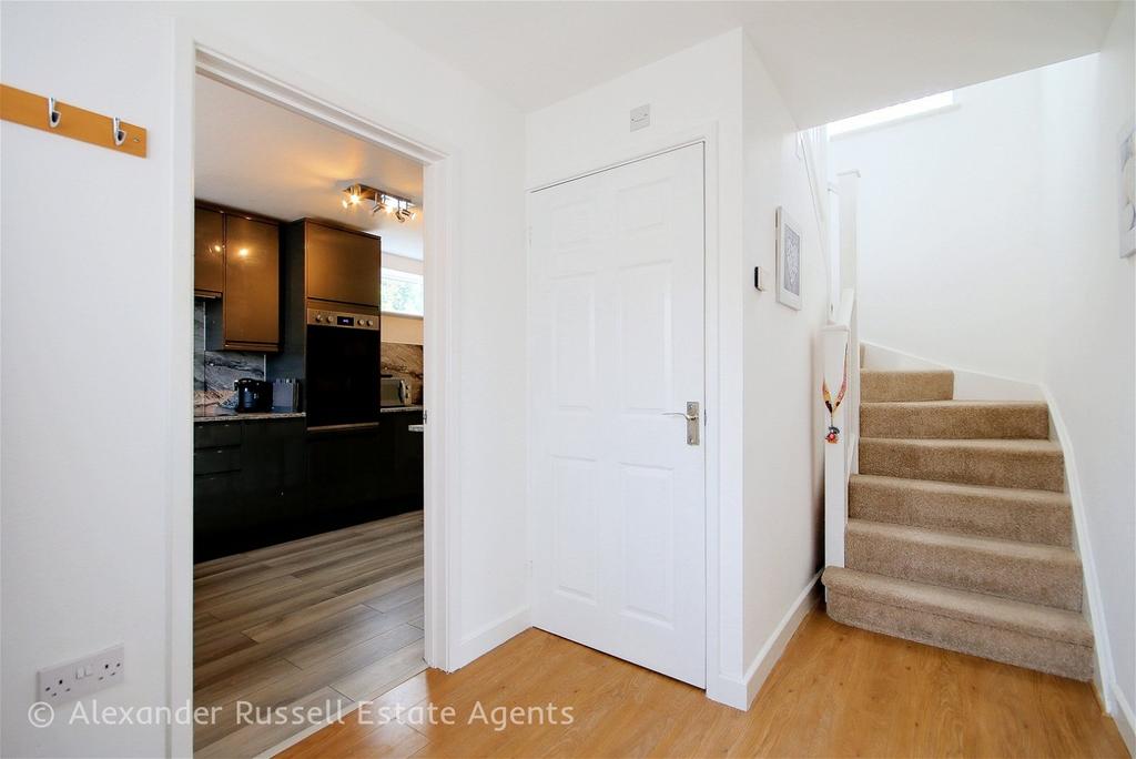 Fairfield Road, Ramsgate, CT11 2 bed detached house - £300,000