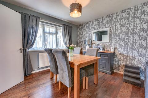 5 Carmania Close, Shoeburyness, Southend-on-sea, SS3 9YZ