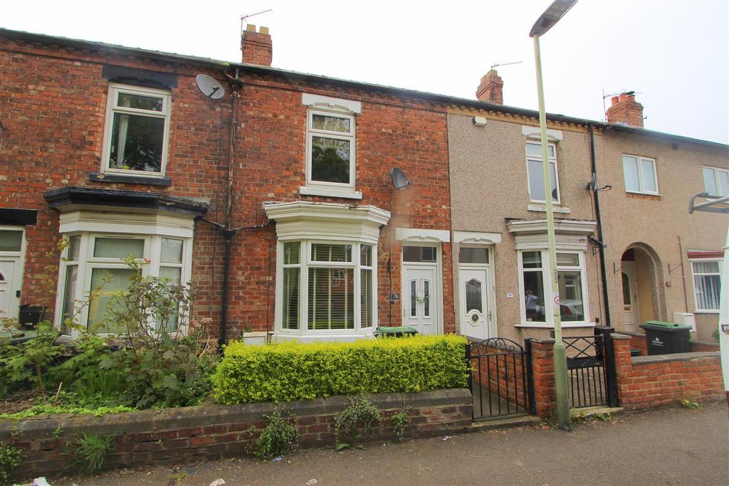 Thompson Street West, Darlington 2 bed terraced house £650 pcm (£150 pw)