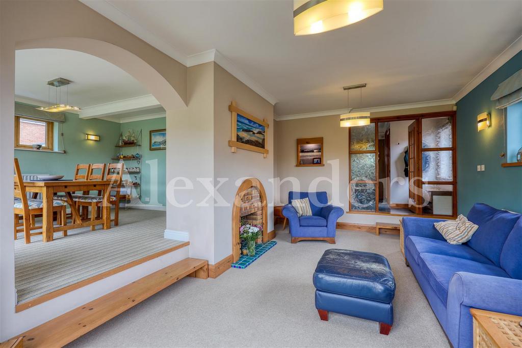 Hinckley Road, Stoke Golding 3 bed detached house £450,000
