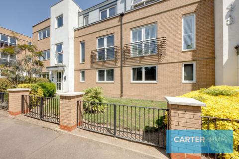 Rayleigh Road, Leigh On Sea, SS9