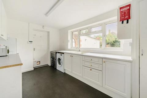 138 Berkeley Avenue, Chesham, HP5 2RT