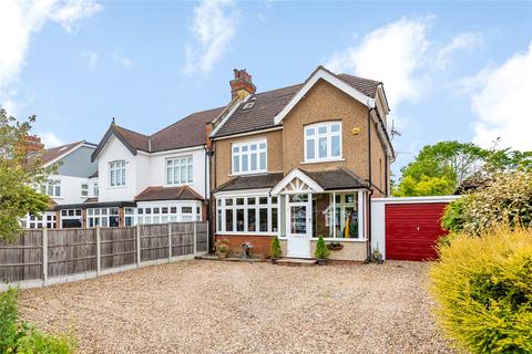 10 Deyncourt Gardens, Upminster, RM14 1DE