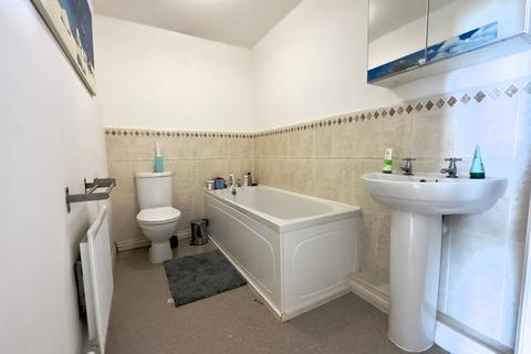 2 bedroom flat for sale - Hursley Walk, Walker, Newcastle upon Tyne, NE6