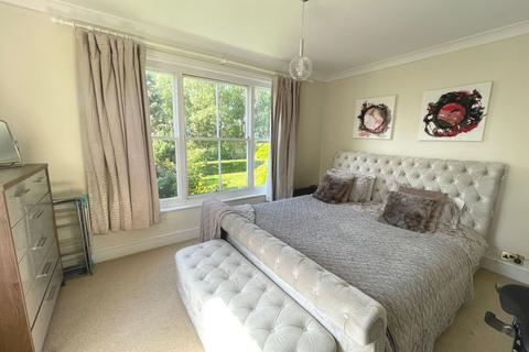 5 bedroom character property for sale - High Street, Collingtree, Northampton NN4 0NE