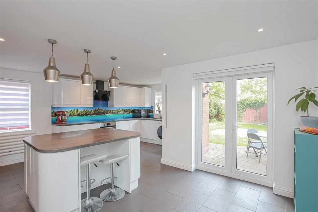 Stroud Close, Banbury 5 bed detached house for sale £435,000