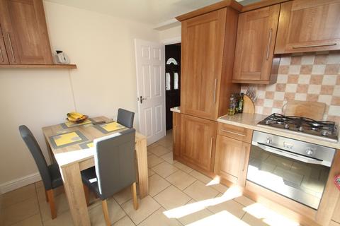 2 bedroom semi-detached house to rent, Pinfold Way, Sherburn in Elmet, Leeds, UK, LS25