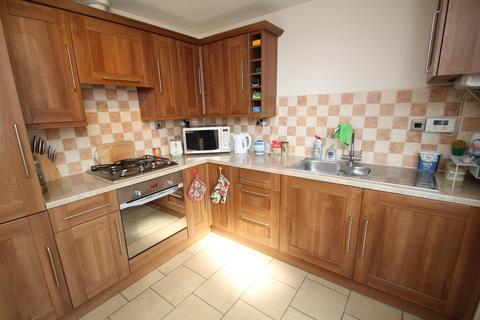 2 bedroom semi-detached house to rent, Pinfold Way, Sherburn in Elmet, Leeds, UK, LS25