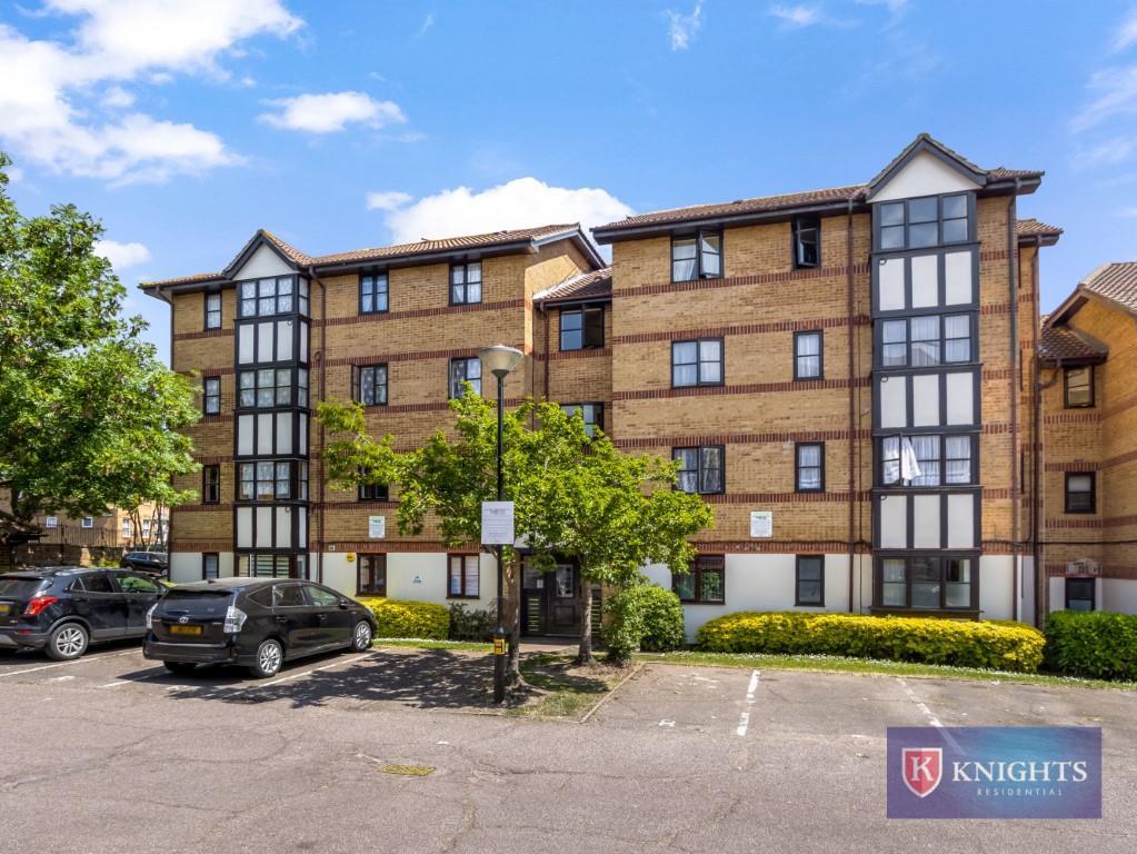 Somerset Gardens, Tottenham, London, N17 2 bed apartment £295,000