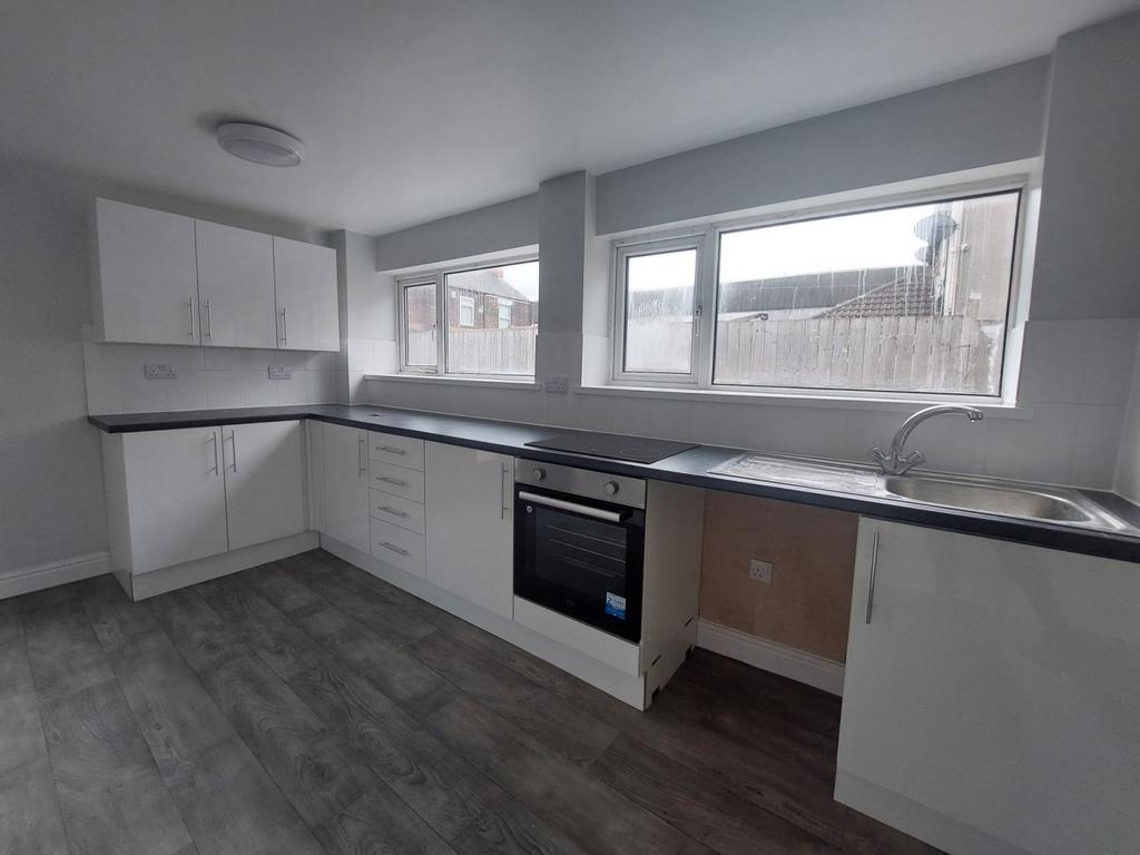 Monmouth Street, Gipsyville, Hull, HU4 3 bed end of terrace house £