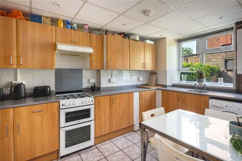 3 bedroom maisonette for sale, Morland Estate, Richmond Road, London Fields, London, E8