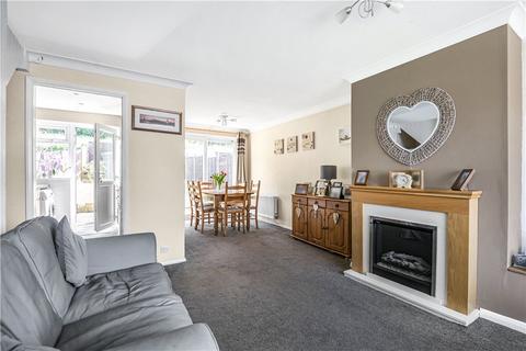 3 bedroom terraced house for sale - Robin Hood Crescent, Knaphill, Woking, Surrey, GU21