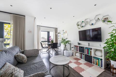 2 bedroom flat for sale, Neasden Lane, Willesden, London, NW10