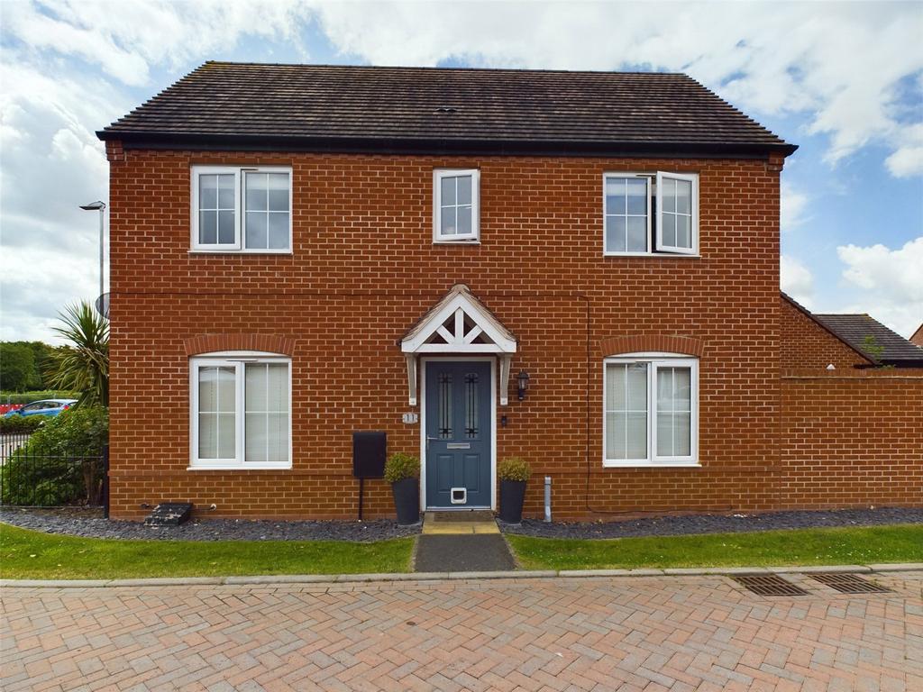 Minerva Crescent, Kempsey, Worcester, Worcestershire, WR5 3 bed detached house for sale £300,000