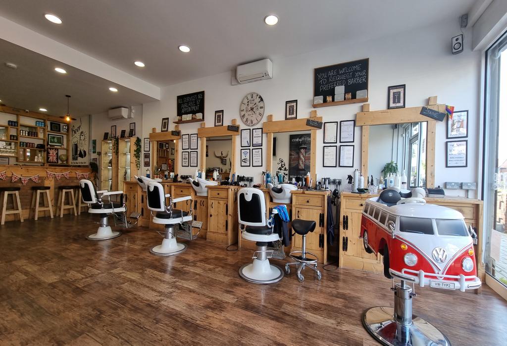 Crafty Barbers Ltd, 6 Kingsway, West... Property £175,000