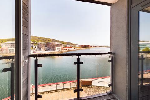 1 bedroom flat for sale, Altamar, Marina, Swansea, SA1