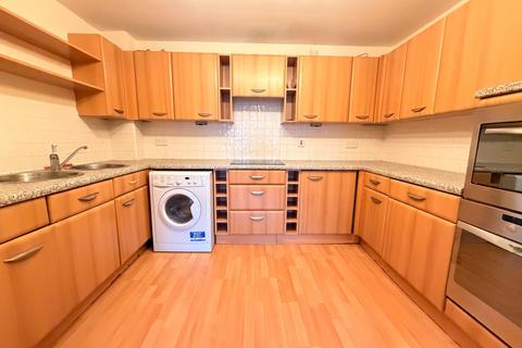 2 bedroom flat to rent, Royal Plaza, 2 Westfield Terrace, Sheffield, South Yorkshire, S1