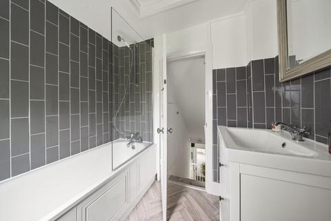10c Rutland Park, London, SE6 4LH