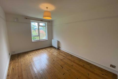 2 bedroom apartment to rent, 32 Winn Road, SOUTHAMPTON SO17