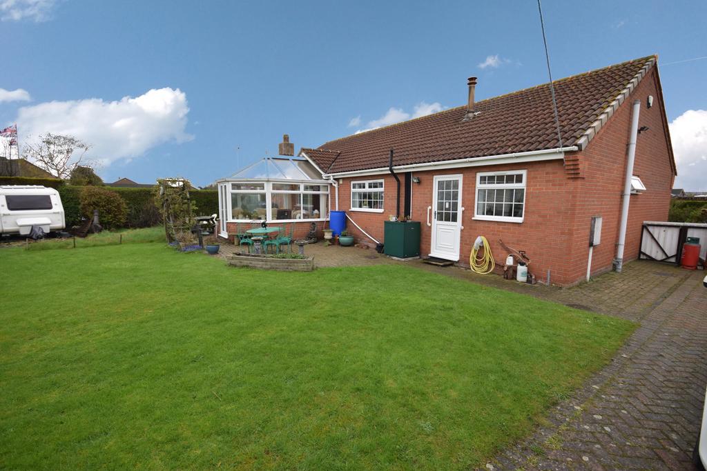 Lindum Grove, Chapel St Leonards PE24 3 bed bungalow £250,000
