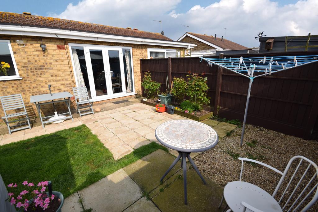 Martin Way, Skegness PE25 2 bed semidetached bungalow for sale £170,000