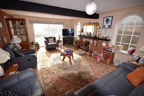 3 bedroom chalet for sale, Youngers Lane, Burgh Le Marsh PE24