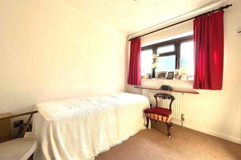 22 Ilex Close, Sonning Common, Reading, RG4 9LG