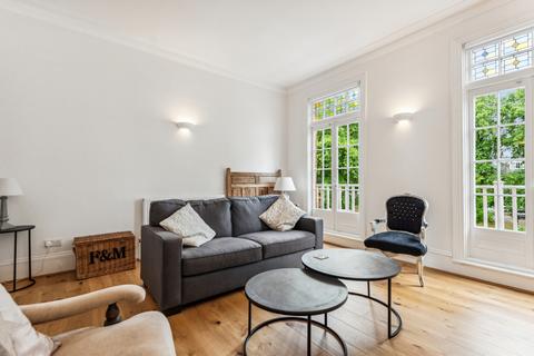 3 bedroom maisonette for sale, Lawn Crescent, Kew, Richmond, Surrey